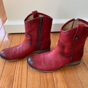 FRYE Melissa Button Short 8.5 Burgundy